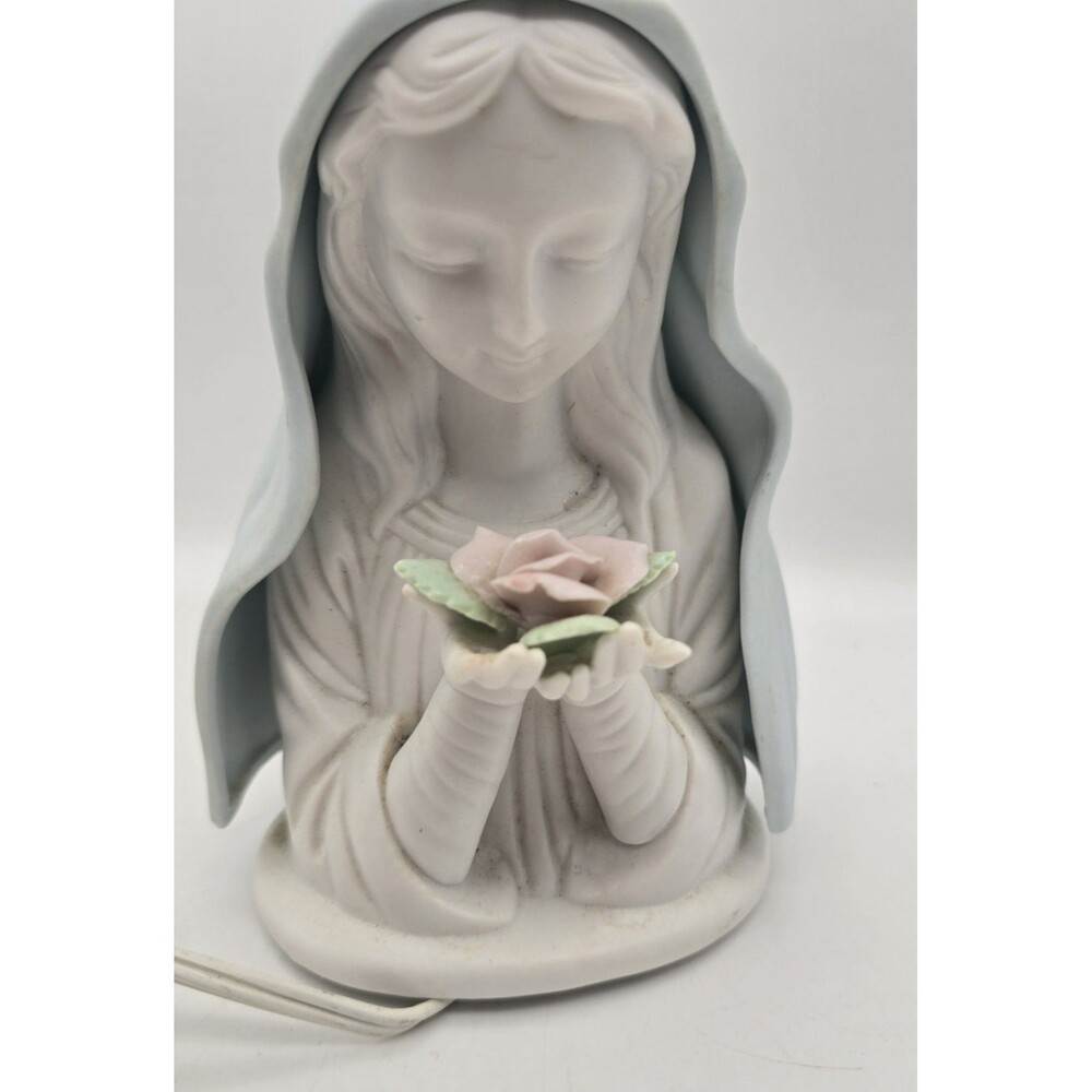 Vintage Madonna Mary Holding Flower Porcelain Lighted Nightlight  - Works - Picture 10 of 12